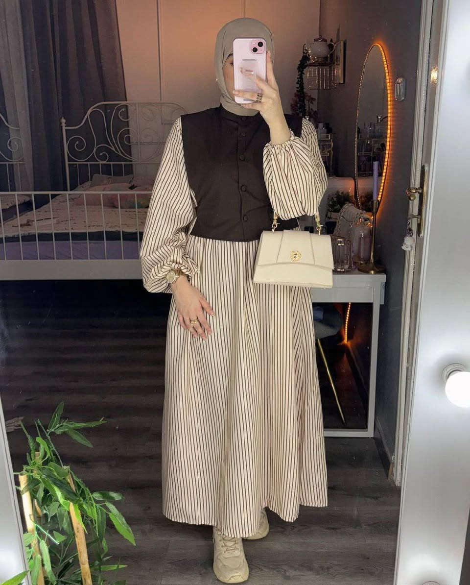 فستان مخطط بني 🤎✨
الكوالتي ممتازة جدا 👌
المقاس المتوفر:-
40-38
44-42
الاستفسارات علي الخاص 📩


**إذا كنت صاحب هذا الإعلان وتريد حذفه لأي سبب، رجاءا أرسل رسالة إلى الدعم الفني**