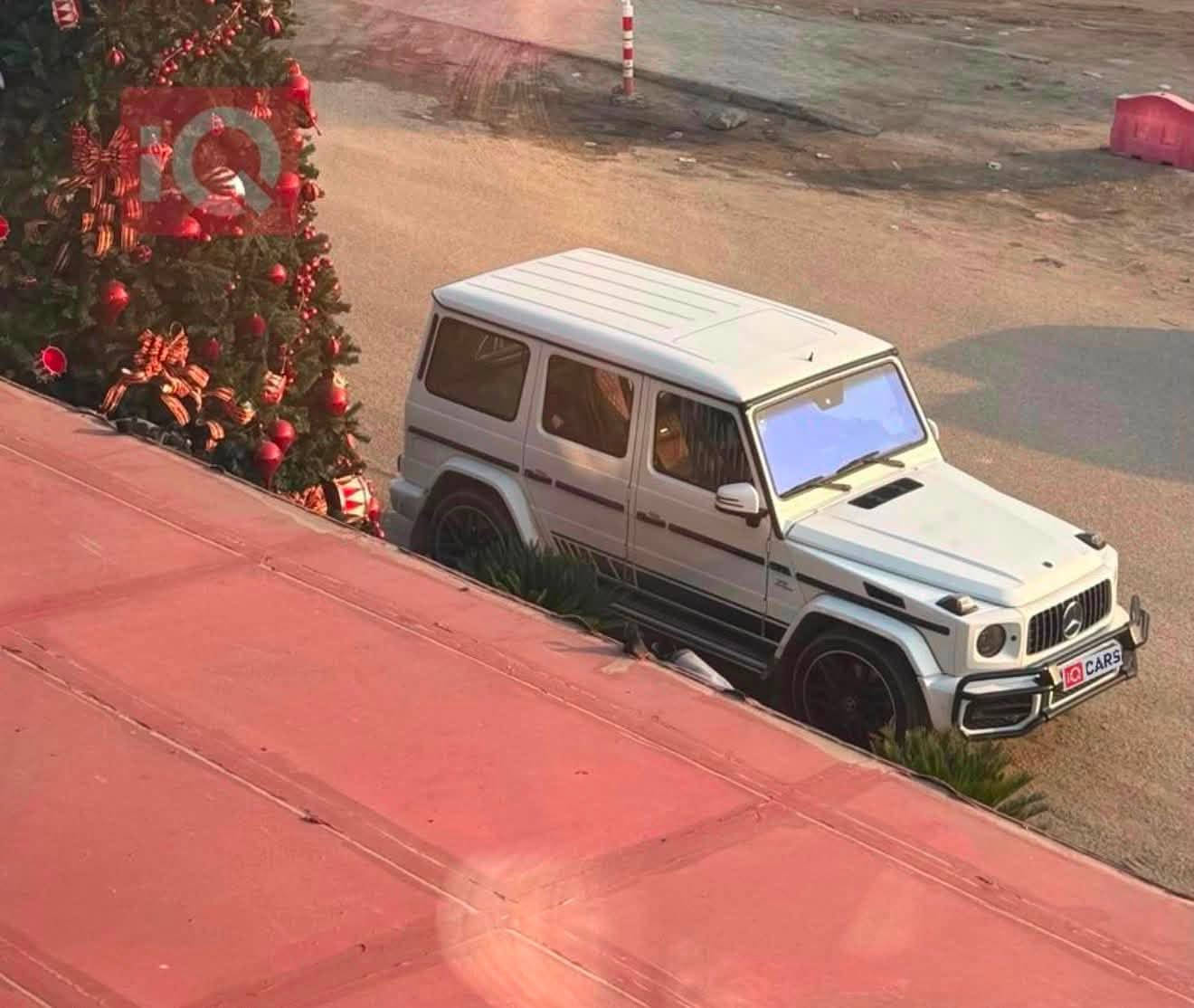 السلام عليكم 
للبيع فقط فقط فقط 
وبسعر جوه السسوك
مارسيدس G63خلبجبه وكاله BCM
موديل 15 عليه تحديث 20
السياره جاهزه بدون اي نقوصات 
داخل احمر 
اخوان بيه صبغ مال التحديث يعني تقريبا 3 قطع الاماميه
رقم شمالي تحويل مباشر 
مكان السياره بغداد
محرك 8 سلندر 
فتحه 
تحكمات استيرن
شاشات خلفيه 
السياره طبعا AMG
شاشه 
كشنات جلد اسود واحمر بلادي
السعر حيكون ب390$ 
السياره بدون حادث بدون ضرر
واي استفسار اني حاضر

***********

***********

( محمد الصعب )
