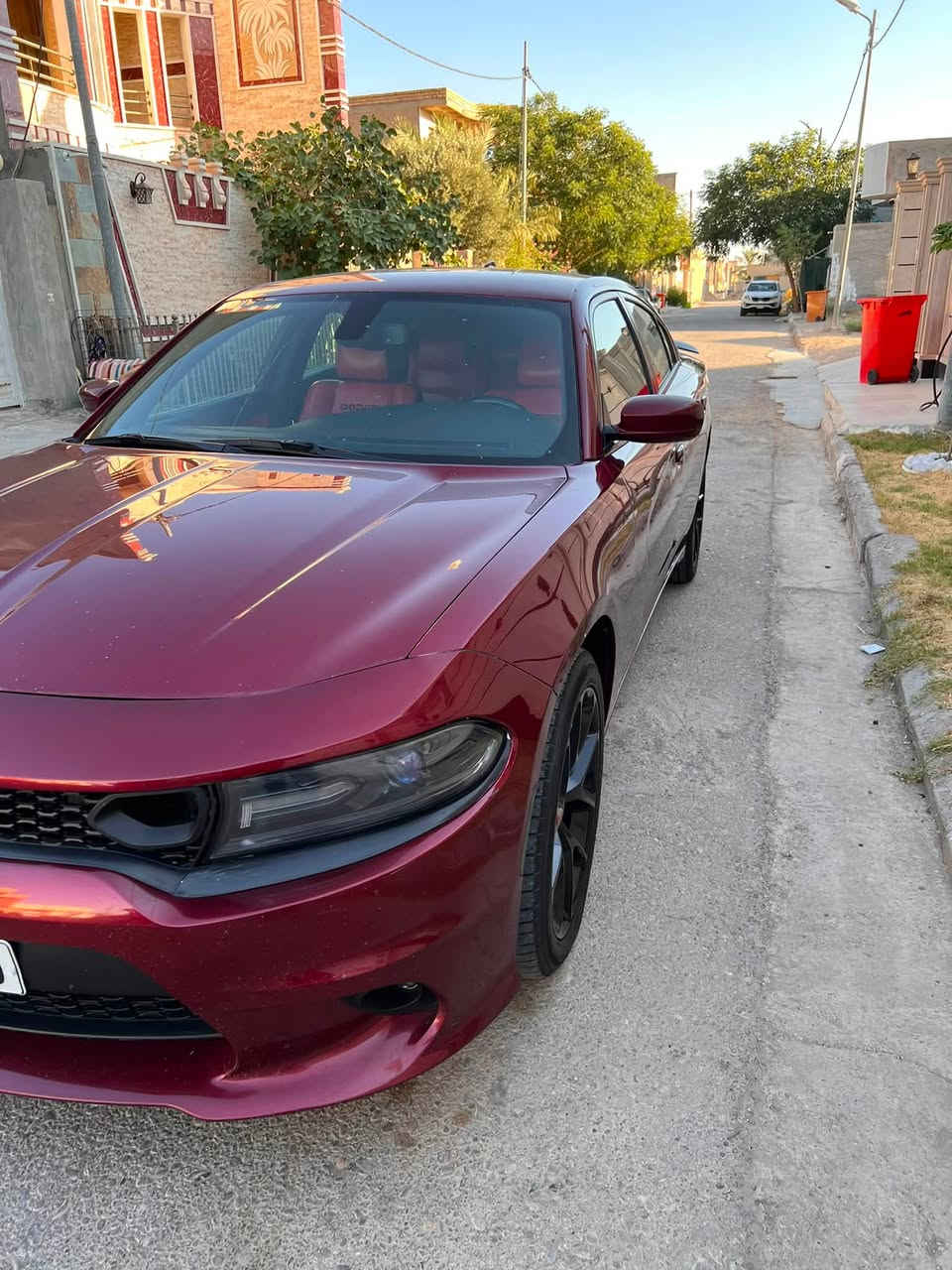 السلام عليكم دوج جارجر موديل 2018 sxt وارد كندي السياره كلين تايتل بيهه بارد ب الجاملغ الايمن االسياره جاهزه ونضيفه كلش مكينه كير تبريد صدر امامي خلفي كله بشرط تخم تاير صار سبوع شاده  مكان السياره بغداد زيونه للاستفسار اتصل على رقمي ***********
