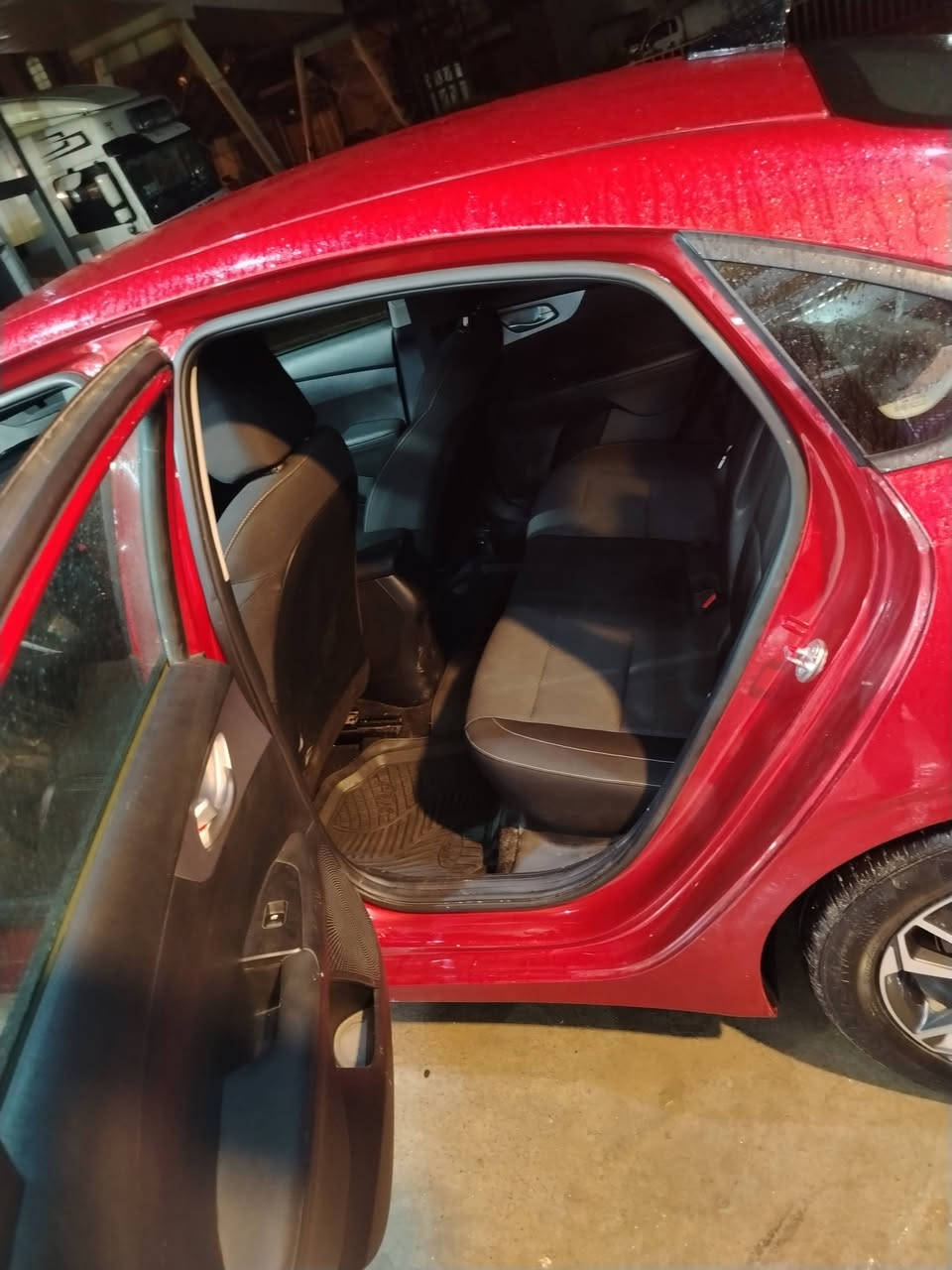 السلام عليكم وحياكم مكتب المدين وياكم👋
كيا فورتي ٢٠٢٤ 🇺🇸
منفيس تترقم جميع محافظات عده إقليم 🚦
ماشيه ٢٣ الف ميل 🆕
مواصفات نص فول 🧿
محرك كير شرط 🛑
ضررها جاملغ امامي مبدل بابين صبغ بدون داخل 🛠️
السعر ١٣٢ وبيها مجال 💸

قفل ماكو بالتلفون تعال شوف واقتنع.
🔴 اوقات العمل  من الساعه العاشرة صباحا الى الساعه العاشرة مساءا 
  
🔴 غير متواجد على الفيس والماسنجر 

العنوان :- مكتب المدين لبيع وشراء السيارات الموصل موصل الجديدة شارع بغداد مقابل جامع الاغوات قرب مجسر المشاة 
 
الاتصال ع الارقام 
***********
***********
