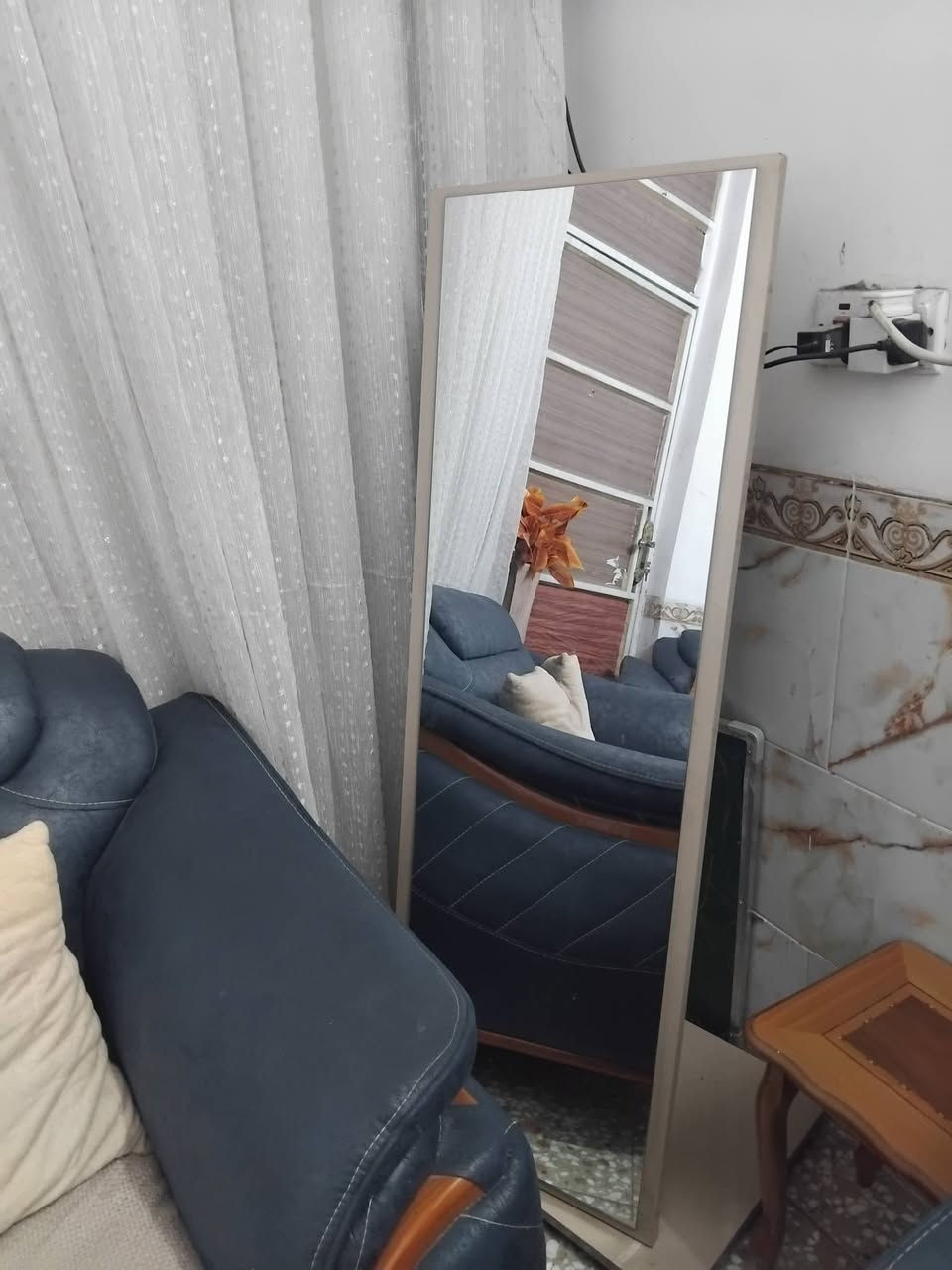 غرفة ثقيله جدا تركي درجة أولى كبيرة حجم نظيفة جدا ٩ قطع كومديات ٢ وسرير وكنتور٦ابواب وشازلون وطابورية وميز تواليت ومراية ديكور سعر مليون ٨٥٠ فديو ع خاص مكان في بغداد البلديات


**إذا كنت صاحب هذا الإعلان وتريد حذفه لأي سبب، رجاءا أرسل رسالة إلى الدعم الفني**