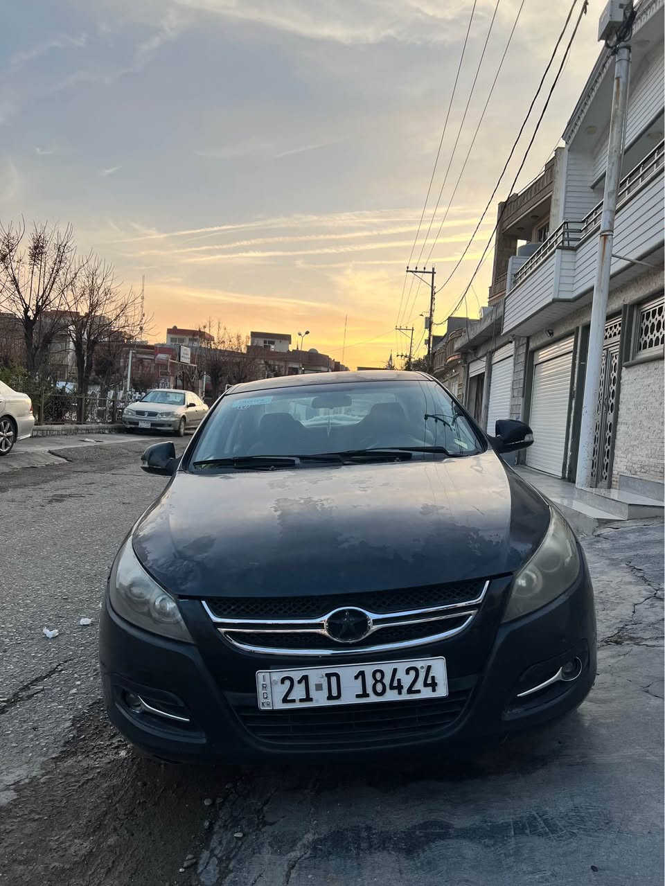 جاک مۆدێل2012 تۆماتیک گێرو مەکینە بەشەرت کۆ بۆنی بونزینی هەیە سەنەوی و هەزە تا2027 ٣ پارجەی هەیە بێناو گردن سۆنەرکەیم داناوە جوارتایەی لۆکی بۆ بوستراوە مەسرە فی تیا نیە سعری 54وەرقەو مەجالێکی کەم *********** أربيل, العراق
