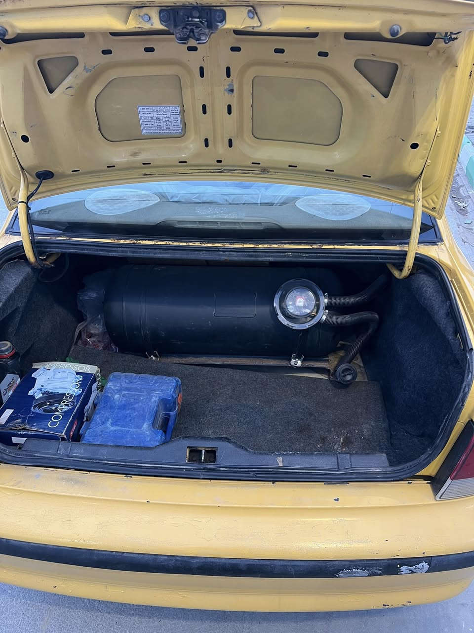 سلام عليكم سمند 11 سياره كفاله من الصبغ وفتح ماعده كارت فوك البك لايت جهه السايق فقط السعر 45 وبيها مجال قليل مكان ديوانية ***********
