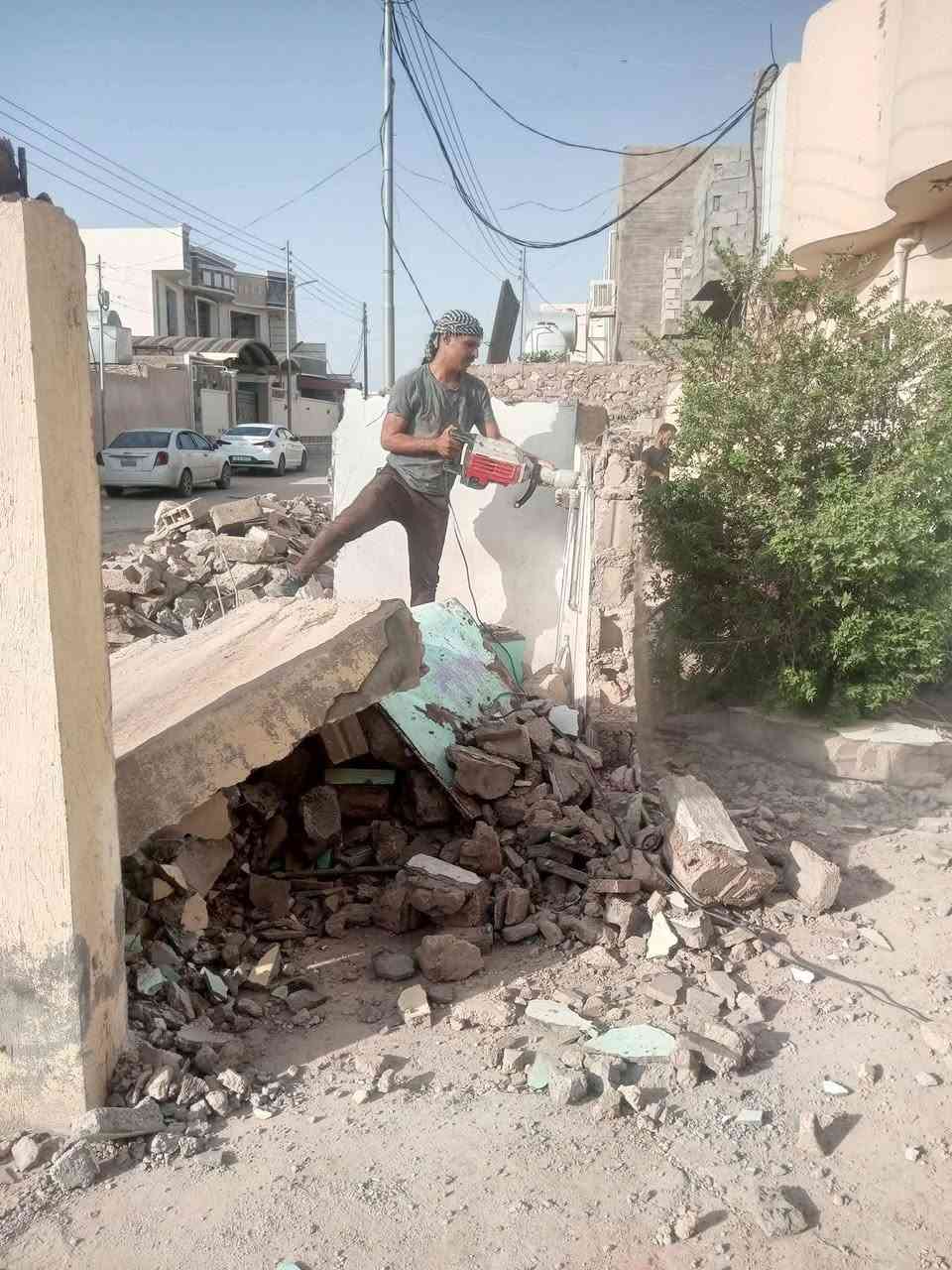 ***********📞سلام عليكم  /  يوجد كادر عمل جاهز /  تصعيد مواد /  تنضيف بيوت /  تفليش /  تكشيط /  دفن نهري /  شقلنه ليل ونهار /  ومعداتنه جاهزه  ومالك دخل بكلشي تأخذ شقل جاهز مني سلمني شقل وتأخذ شقل جاهز / ماعليك بس تصال على رقم ///  وسياره تجيك للبيت // وموجود واتساب
