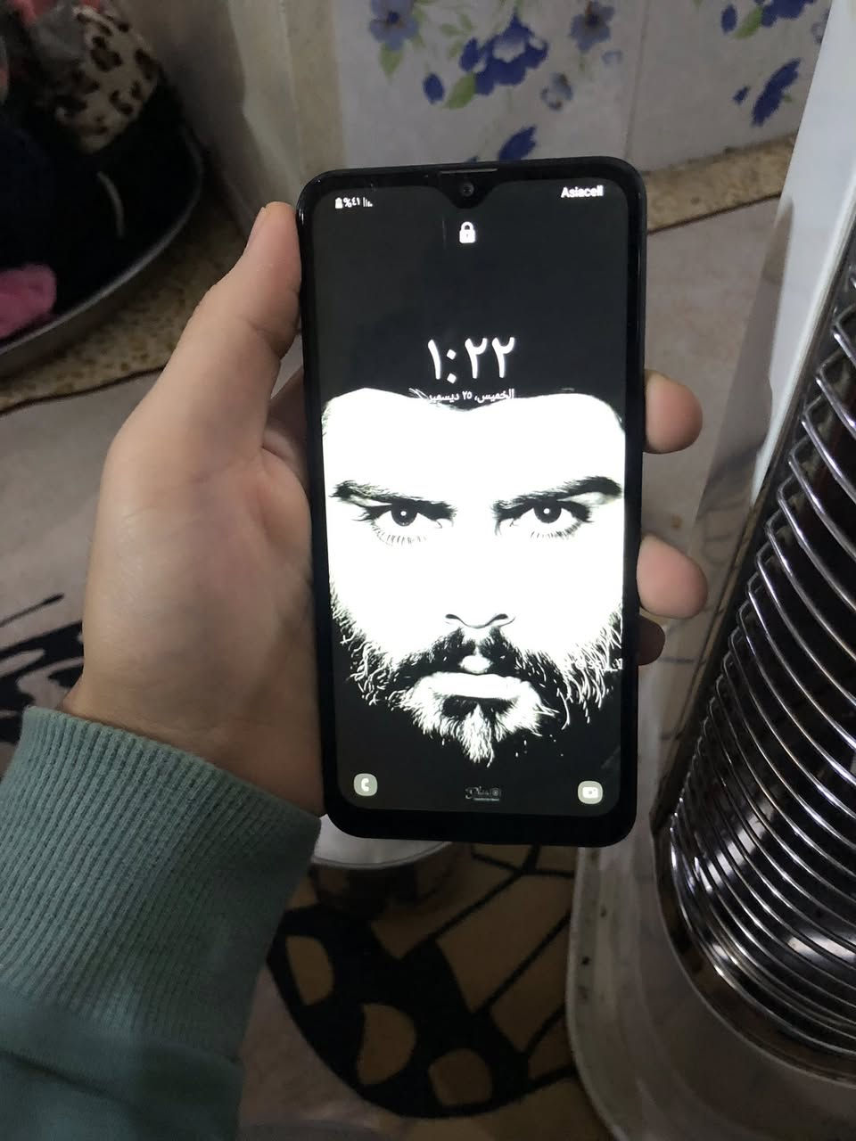 السلام عليكم موبايل اي ١٠ اس ذاكره ٣٢ كله شغال سيم كارت ٢ ورام بصمه وجه وبصمه اصبع كامره خلفيه شغاله بس طايحه الجامه بي فطر بال شاشه باقي الجهاز كله شغال يفيد تصفح او للجهال او تخلي بي سيمكرتاتك ومعلوماتك السعر ٣٥ قفل قفل 🔒 العنوان بغداد الرشاد شارع القاعده رقم الهاتف ***********
