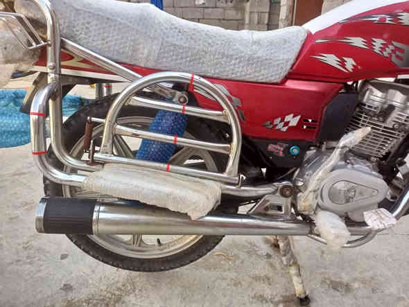 دراجة فيوم للبيع موديل 19
اوراق أصولية مكينه ما مفتوحه
السعر 850 وبيها مجال بسيط 
المكان ناحية شيخ سعد 
***********
