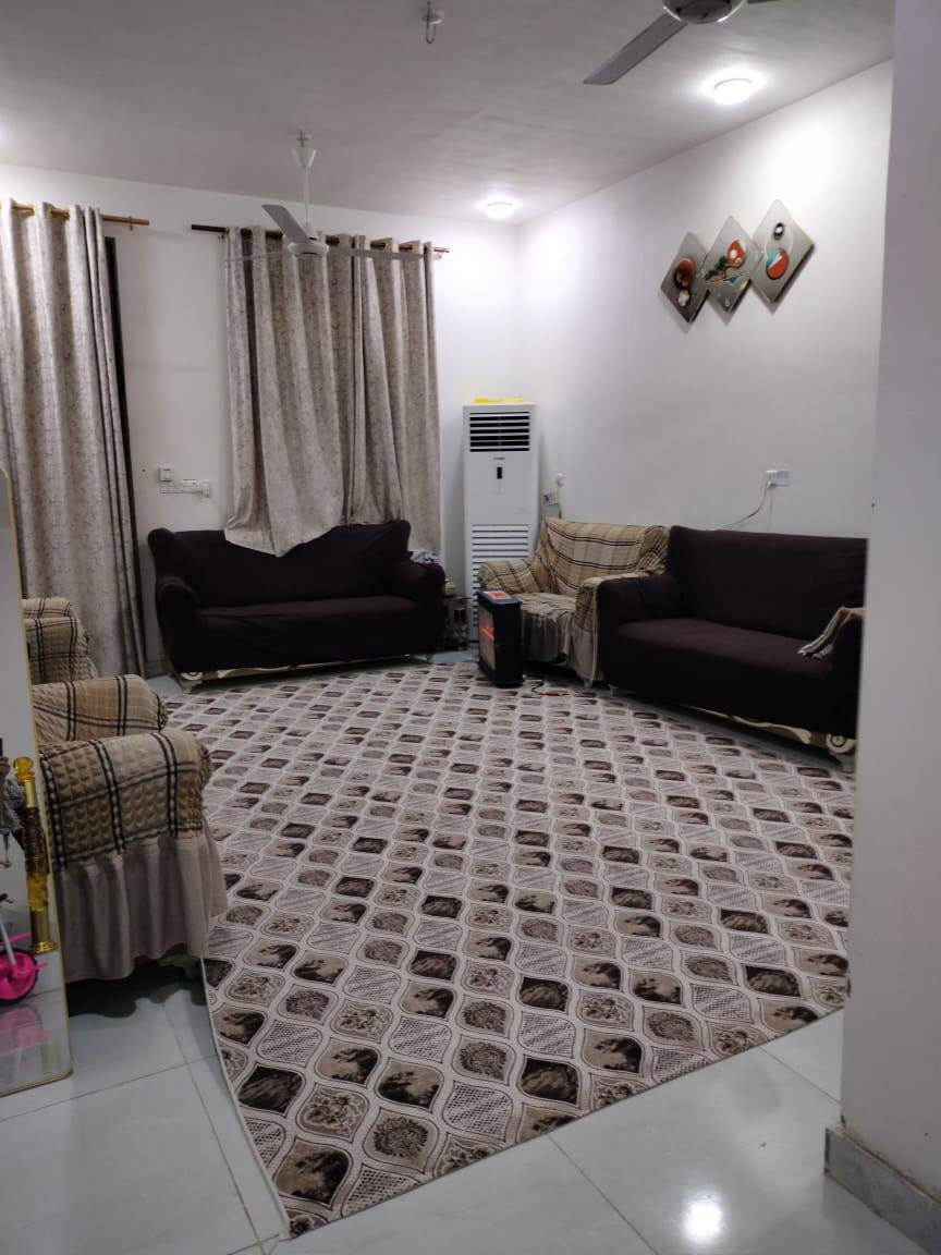 #بيت ركن للبيع طابقين بحي العمال مقابيل المدرسه قريب لشارع العام📍
•المساحه【150م】
•شارع 【#15م】
__بناء سنة (25)
مطلوب للأسكان /37 مليون
محتويات البيت 
طابقين 
الطابق الاول الارضي 
(غرفه5/500×4)+ (وصاله جبيره) +( واستقبال6 اله ربع×3 ونص) ومطبخ (حار +بارد) حمامات (داخليه وخارجيه)
الطابق الثاني
يحتوي عله غرفتين نفس قياس الطابق الاول وصاله 
علما سعر البيت مناسب للشراي ومطلوب للأسكان( ٣٧)
واجهة البيت(15)
 ________للأتصال *********** او مراجعة مكتب الوثيق
________________________
{{#مكتب_الوثيق_للعقارات_في_السماوة }}
________________________
#للاستفسار الاتصال📞 او مراسلتنا عبر الوات ساب
«***********»
 #عنوان المكتب سايدين حي الحكم قرب مرطبات فستقه
#ملاحظة: لعرض عقارك ماعليك سوى مراسلتنا 
عبر بريد 📩الصفحة او عبر الواتساب📲
{{👍#تابع_الصفحة لتصلك عروض مكتبنا 🫰🏛}}•

#الوثيق_بصمة_قيادة_ومنهج_واضح
