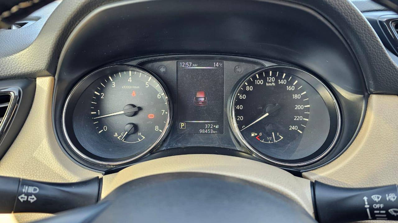 السلام عليكم .. نيسان اكستريل خليجي
موديل ٢٠١٨ خليجي كلين بدون صبغ بدون تعديل استلام شركه
ماشيه ٩٨ الف كيلومتر
سبعه راكب 
مكان السياره موصل الجانب الأيسر 
للتواصل الاتصال 
***********
***********
