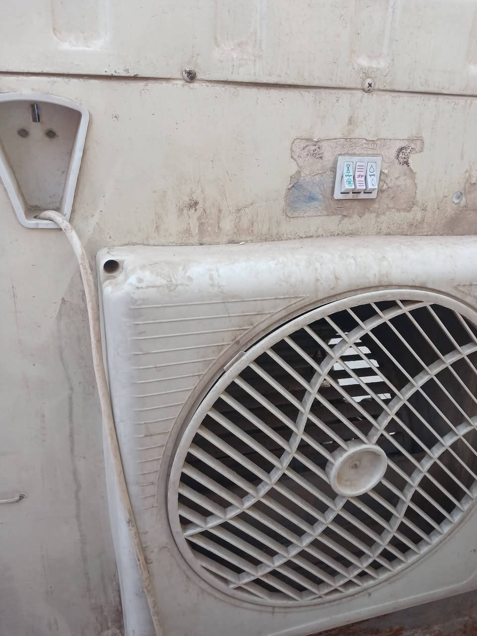 مبرده حجم ٢ونص دبل واتر بم وماطور سرعتين حلفات جدد ٧٥الف مكان الغزاليه شارع المركز ***********
