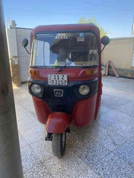 السلام عليكم تكتك 18 رقم وسنويه بسمي تحويل ثاني يوم كفاله من الضربه   
مكينه مال 20 هسه شادها   معمره على ايدي  التكتك احله من الصور تجي وشوف مكاني  قرب الحسينيه الراشديه معروضه 250'5  وبيه مجال حك الجيه 
التصال ***********
