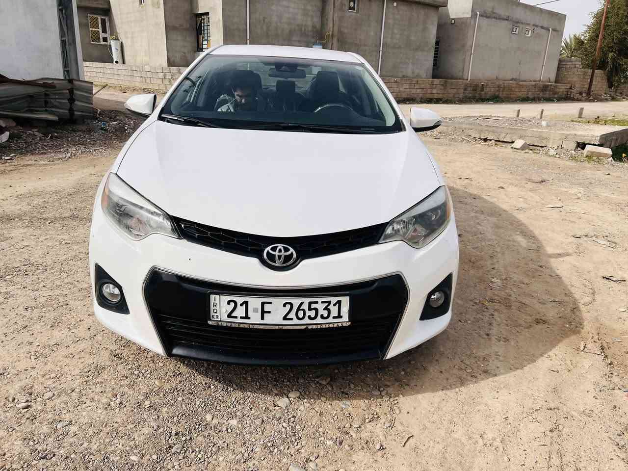 لون ابيض ثلجي سياره حيل حلوه مواصفات  تحكم ستيرن شفتات
ويل كب  سبورت رياضي اصلي بلادي
بيها  ثلاث قطع  جاملغ وبنيد وباب خلف السكن مبدل بلادي
السعر ١١٨ وبيها مجال قليل مكان السياره المسحك يرهم مراوس بكورلا ٢٠١٠

***********
