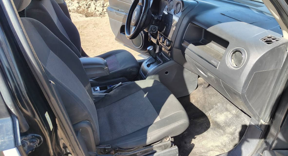 جيب باتريوت 2014
رقم ذي قار 
مكينه كارتون كشره ودواخل بصورة
فورويل تخم تاير جديد كهربائيات كلهه شغاله فتحه بل قماره شاشه بلاد سياره حلوه مال جناي ضربتهه جاملق وبنيد وانا ابيع مكفوله من العيب الشرعي وشرط الفحص وين ميعجبك اريد مراوس او بيع مكاني ناصريه الاصلاح 
رقمي ‏‪0776 659 7417‬‏
