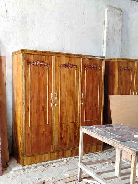 كنتور نجاره صاج سعر ٣ باب 200 و٢ باب ١٤٠ مكان مسيب حي المعلمين شارع نهر   حي طلاع رقم هاتف *********** ويوجد توصيل
