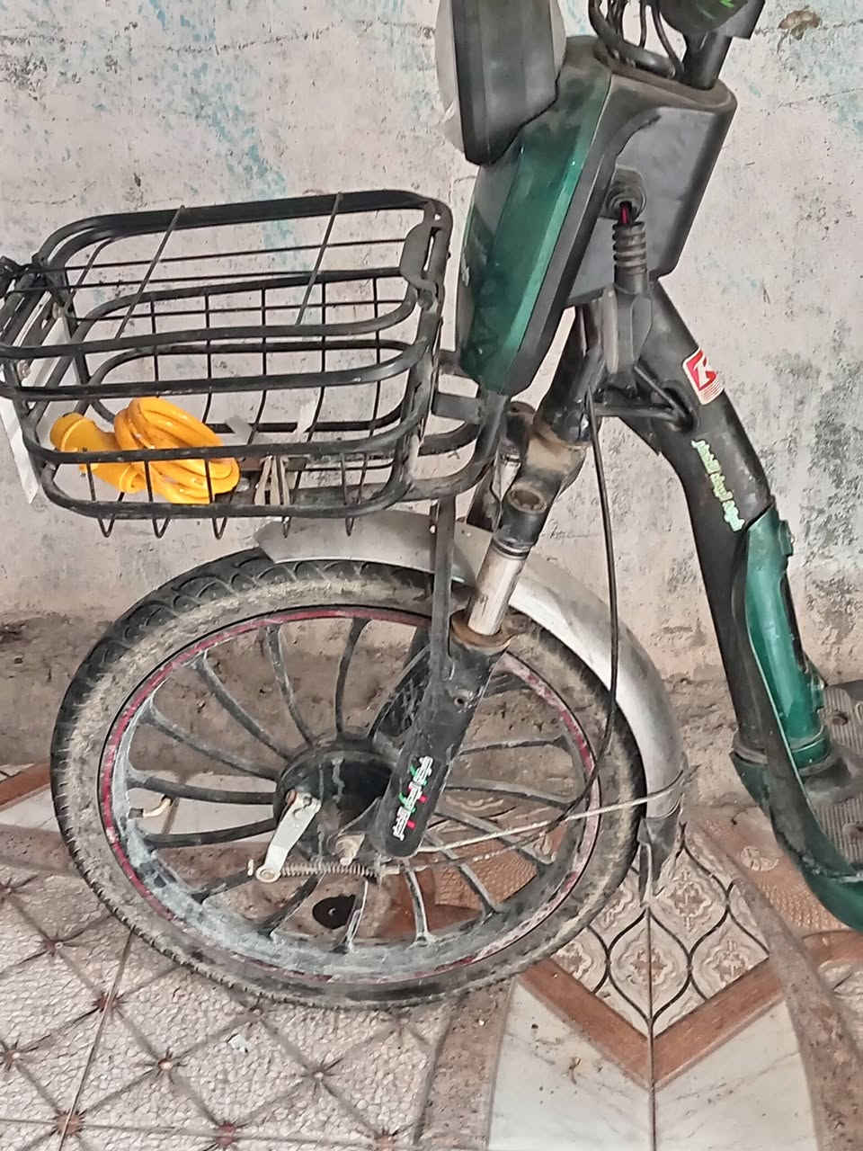 للبيع دراجه شحن 2023بطاريات نص عمر عنوان بصره زبير السعر200وبيهه مجال ***********

