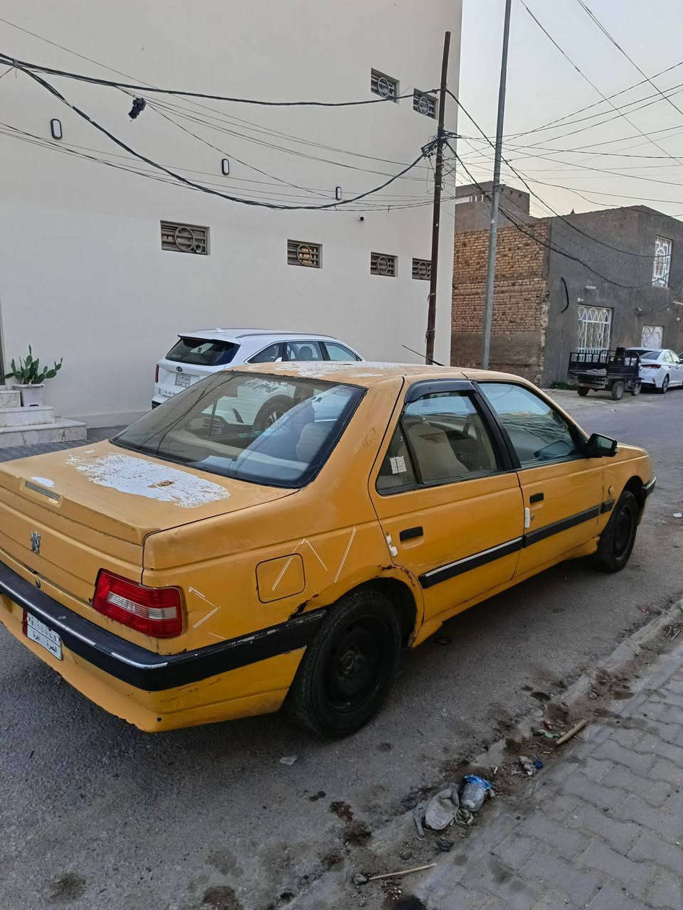 بيجو 405 مديل 2012مشروع وطني
سنوية جديده وكير ومكينه جدد
 السعر 17وبيه 
***********
مكان النجف الأشرف
