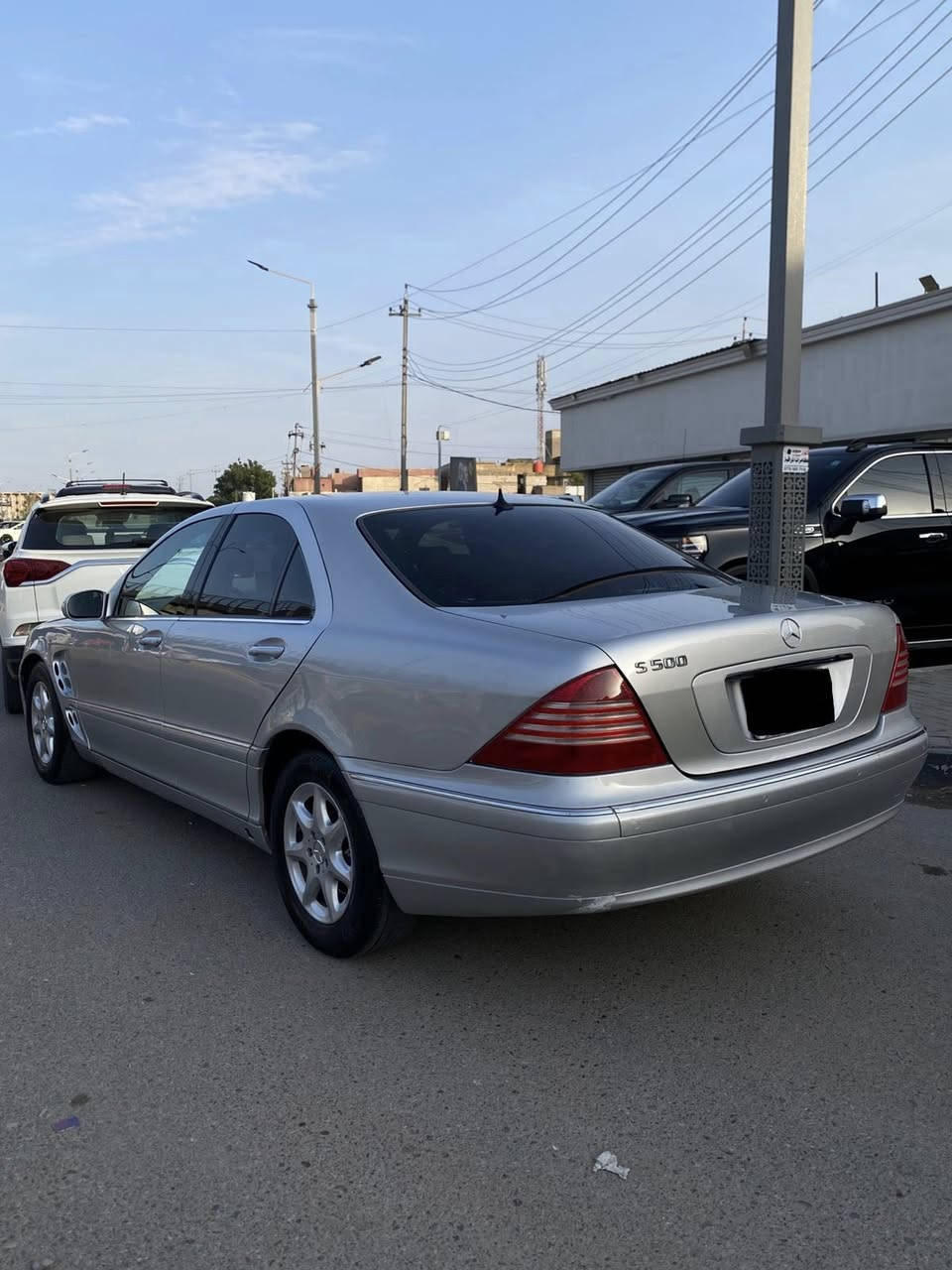 مارسدس غواص 2001 اصل رقم بصره الدولي ب اسمي تحويل مباشر مكينه 8 سلندر جاهزه مكينه كير تبريد حداده ما بيها نقص فول مواصفات مواصفاتها معروفه ما يحتاج اذكرها مكاني بصره 110 بيها مجال قليل للشراي 
***********
