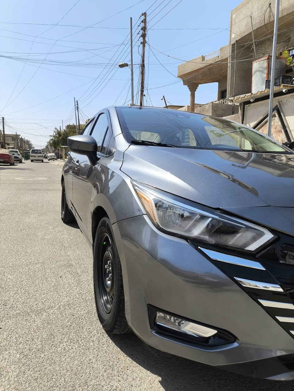 سلام عليكم
نيسان فيرسا 2023 وارد امريكي ضررها بسيط جدا بنيد فقط مصلح + نص البنيد صبغ 

السياره جاهزه ونضيفه تخم تاير جديد كهربائيات كلها شغاله تبريد خير من الله+منضومه زنون بلوجكتر وعالي ناصي 

مواصفات. 

وقوف ذاتي  

نقط عمياء 

شاشه كار بلي 

مثبت سرعه

رقم شمالي اربيل باسم المعرض شوكت ميعجبك حول 

العنوان. بغداد 

السعر. 130

بيهاا مجال بسيط
رقم الهاتف.***********
