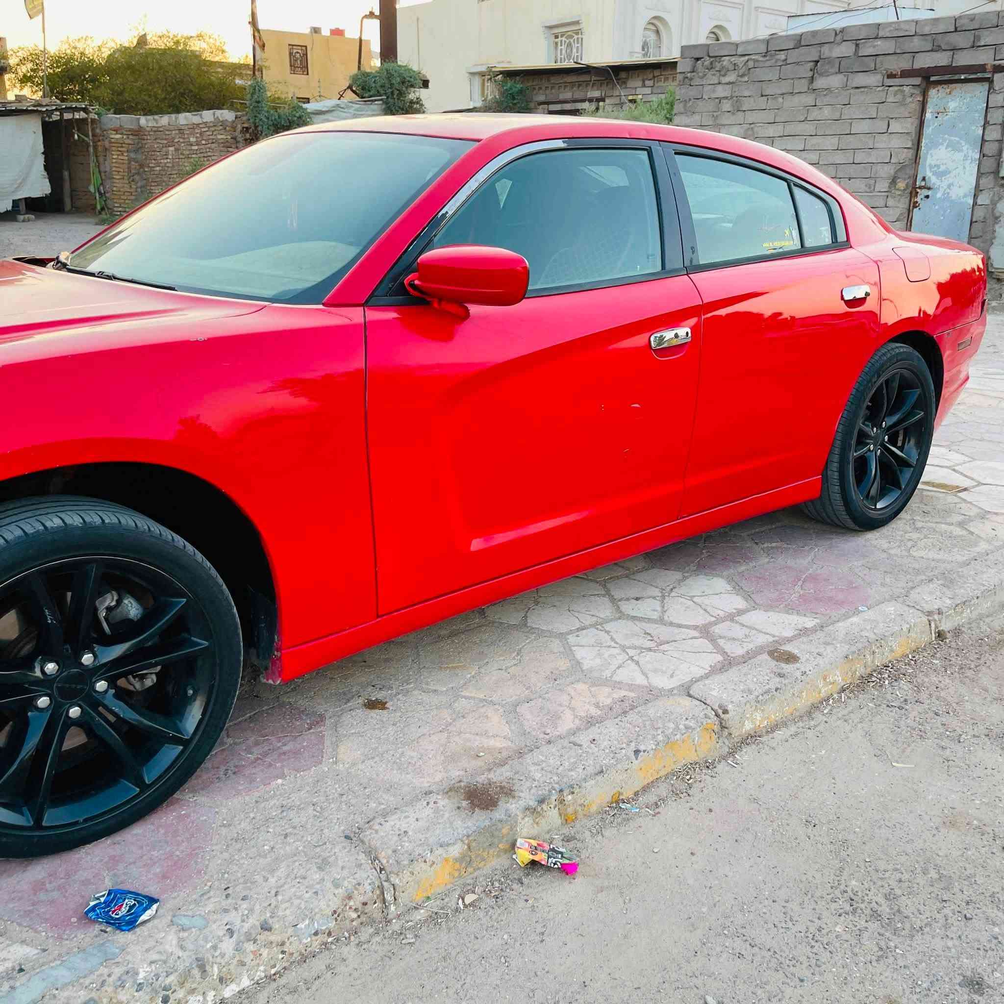 سلام عليكم
اخوي اقره المنشور قبل كلشي جارجر رقم بغداد 2014فول موصفات سياره اصل هيمي 5700  سياره مطلوبا كمرك سياره سابقن كفاله ونكصت عدي دوسه صفحت الصدر سياره نصبتها حلوه جاهزه تبريد كير مكينه حداده  السعر 95وبيهه مجال مكاني البصره ***********
