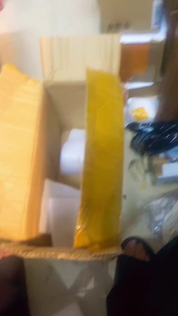 طلعتلي هاي البطاريه جديده حيل وكامل ملحقاتها انطوني سعر وبالعافيه


**إذا كنت صاحب هذا الإعلان وتريد حذفه لأي سبب، رجاءا أرسل رسالة إلى الدعم الفني**