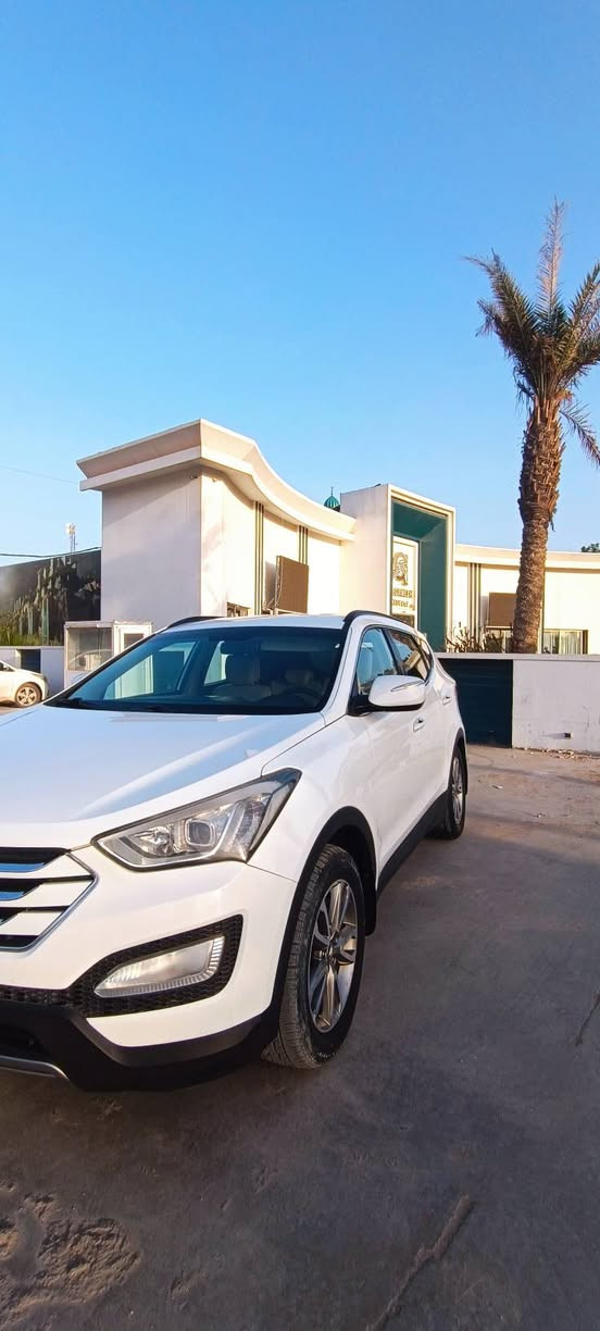 سلام عليكم.    للبيع فقط.  سنتافي 2014. 4سلندر 7راكب 3قطع تبريد ماشيه170 حقيقي 
رقم اربيل باسم شركه وكاله تحويل ماكو مشكلة 
السياره بيها ربع جاملغ مصبوغ امامي والباقي كفاله عامه من فتح وصبغ وتبديل كفاله عامه كير مكينه حداديه تبريد كفاله عامه السعر 137وبيها مجال قليل حك الجيه مكان السياره النجف للستفسار ***********
