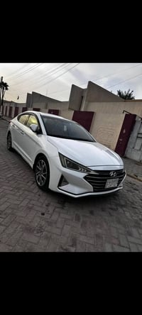 النترا 2020 خليجي للبيع السيارة كفالة عامة من الصبغ    الجاملغ الأمامي...