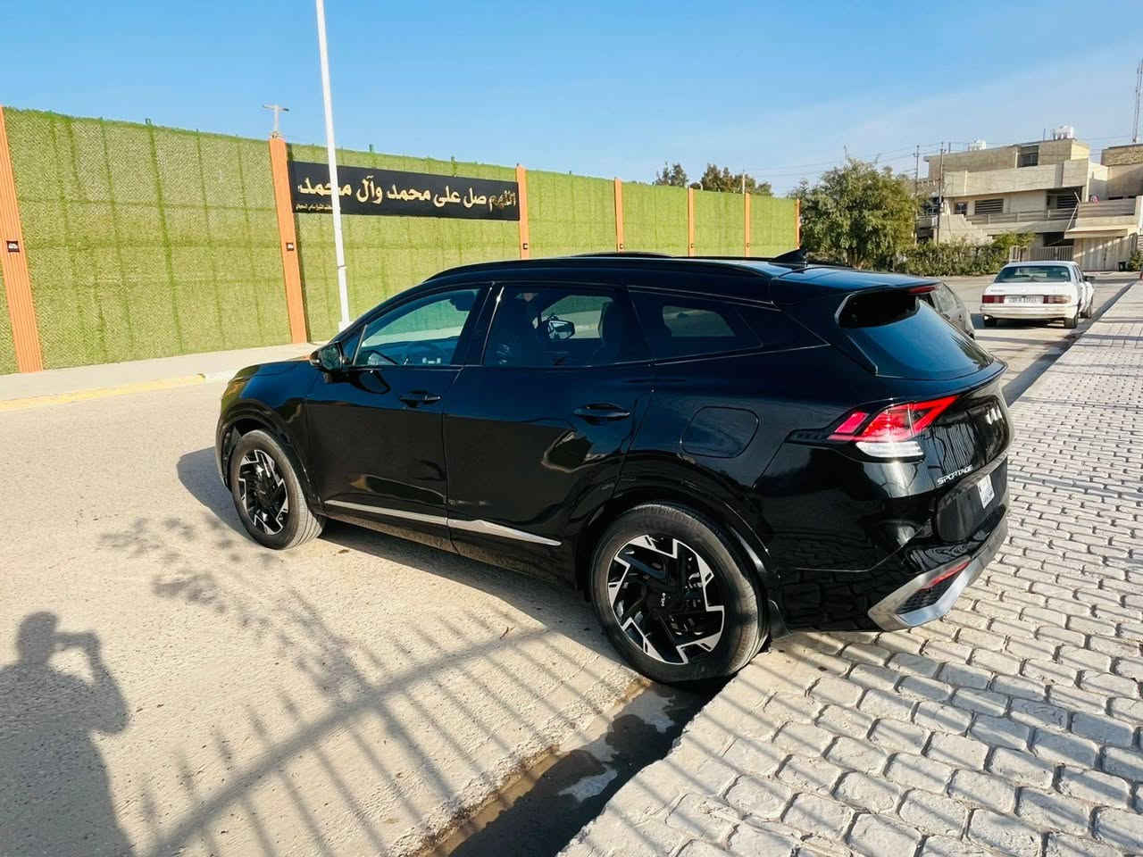 السلام عليكم سبورتج برستيج دخول جديد منفيست بأسمي موديل 2025 حجم لارج فئة 4X  اعلى المواصفات بيها فول من كل شي سياره بيها صبغ 4 قطع بجم كبس وبدون ايرباك لغد شاصي تبريد راديترات سليم
سيارة جديده ماشيه 16 الف محرك ٢٥٠٠ 

بانوراما طگتين
كشنات جلد رياضي
جنطة گهرباء وتفتح من تقترب منها
بصمة ابواب وتشغيل وجنطة
فور ويل
تشغيل عن بعد
كراسي كهرباء
تدفئة كشنات تبريد كشنات
ستيرن تدفئة وجلد خياط
خزن كشن السايق ميموري
اشاير بالمري
 لايت اوتو
 اطفاء ذاتي
تبريد قطعتين 
 نزول منحدرات
مانع تزحلق
انظمة قيادة 
بلوجكترات
شاشة كبيره متصله وشاشة تبريد متغيره
عدادات ديجيتال
شحن موبايل امامي وبالكشنات الخلفيه
بل كار بلي واندرويد وكافة الخدمات
شحن وايرليس
انارة داخليه لمس
 لايت زينون لد امامي
بك لايت لد
حساسات خلفيه اماميه
رادارات جانبيه اماميه خلفيه
ويل كب حجم 19 
توقف ذاتي
هاند بريك دگمة

 وبعد بيها هواي مواصفات

بغداد تقاطع درويش ***********
