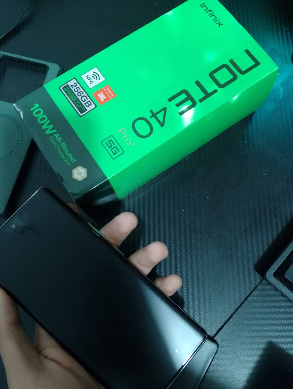 Infinix NOTE40 Pro 2G 256GB 100W+

تلفون هوة وجميع ملحقاته تلفون جديد ماتلكه مثله مال بنيه وصارله شهر وانضرب بورد الشحن مستعجلين عله بيعته مستحيل تلكون مثل هاذة التلفون وبنضافته مستعمل شهر الى شهرين ونص الشراي يراسلنه عله هاذة الرقم واتساب *********** المكان بغداد كراده سعر التلفون 425
