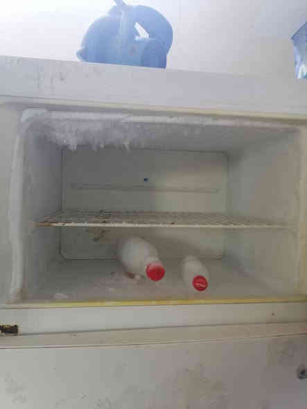 ثلاجة اللبيع شغل سعرا ٦٠ بي مجال كركوك حي العروبه يم ملعب خومسي او وكف قديم حجم ٢٠ قدم بس مبدل ماطور مابي اي عيب شغال بل شرط ٧ايام ضمان
***********
*********** كركوك
