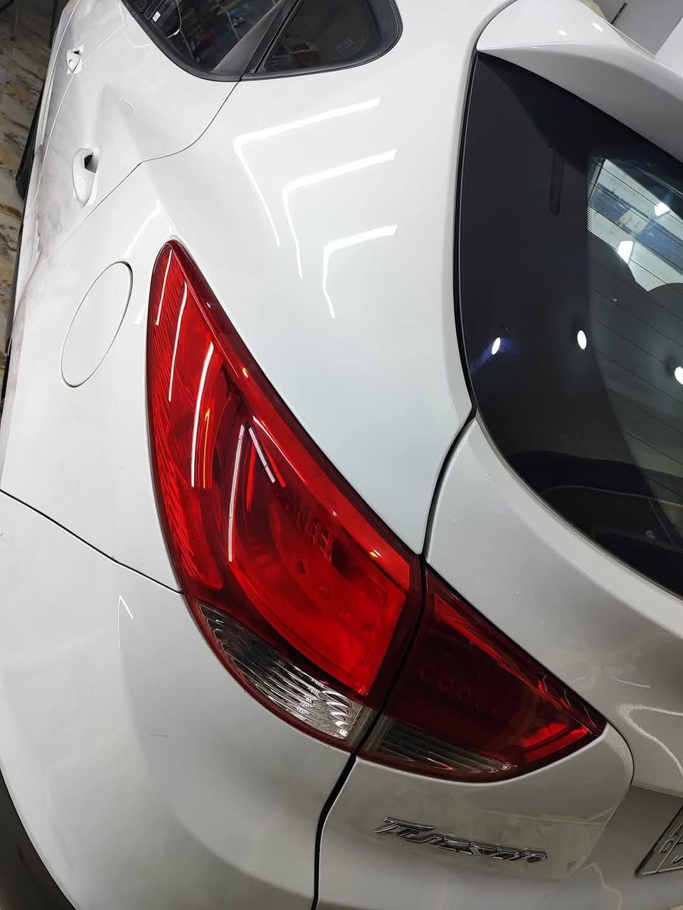 السلام عليكم للبيع توكسان 15خليجي أبيض رقم بغداد مشروع وطني تحكم سترين شاشه تاب كامرة دوارة تخم تاير ويل كروم لايت عدسة السيارة جيدة و مامتعوبة استعمال شخصي بيها قطعين صبغ باب السائق و الوراها دحجة خفيفه جدا ورشيتهن بدون معجون بابل المركز للتواصل ***********/ *********** غير متواجد على النت
