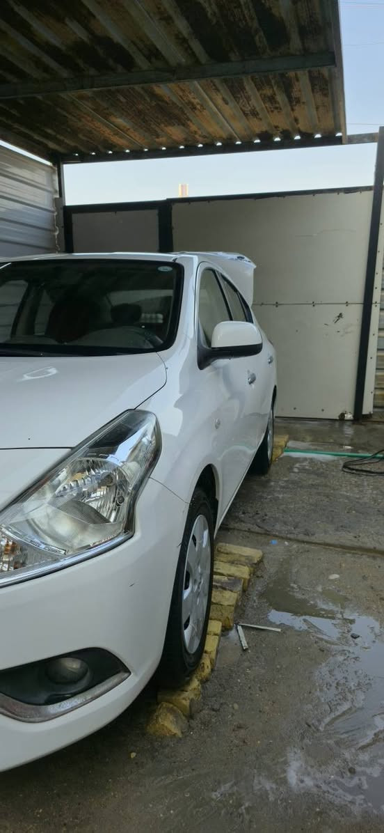 نيسان سني هندي موديل 2023 الرقم اربيل بـ اسمي شرط التحويل دون تبديل او صبغ مكينة كير تبريد شادلها  شاشة لمس وكامرة كاملة فقط المدكر الامامي دحجة بسيطة وباب خلف سايق شخط ماشية 64 سنويتها لحد 2028 مكان السيارة بصرة ابي الخصيب السعر 120 وبيها مجال بسيط الرقم  ***********
