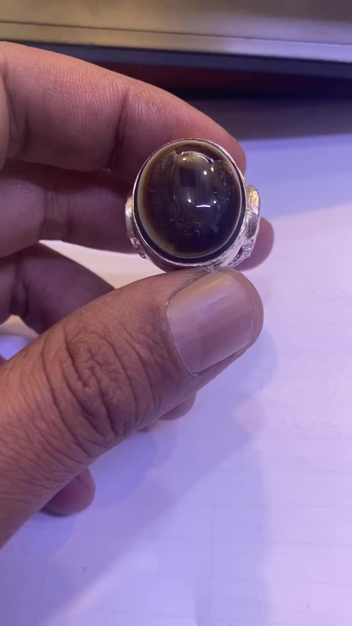 السلام عليكم
للبيع جزع يماني ذمه استيراد اليمن
شفافيه كامله
قياس الفضه 24 
قياس الحجر 2 ونص حجر راهي
وزن الخاتم 25 غرام
مكاني سماوة السعر خاص
او مراسله واتساب
***********
