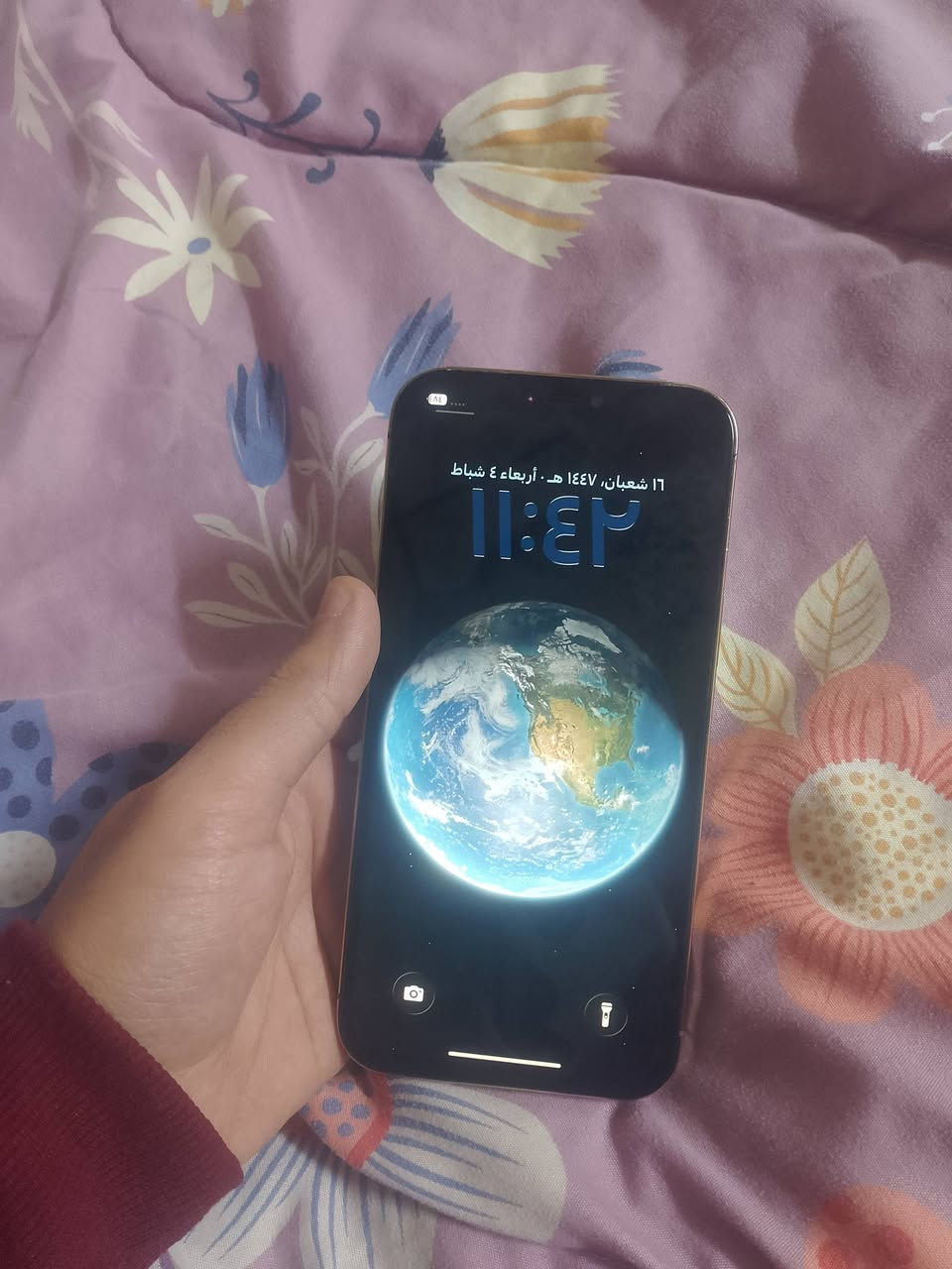 للبيع ايفون 12 برو ماكس
لون ذهبي مميز نظافة 99%
مبدل شاشة اصلية 
تك سيم 
ذاكرة 128
*********** واتساب
