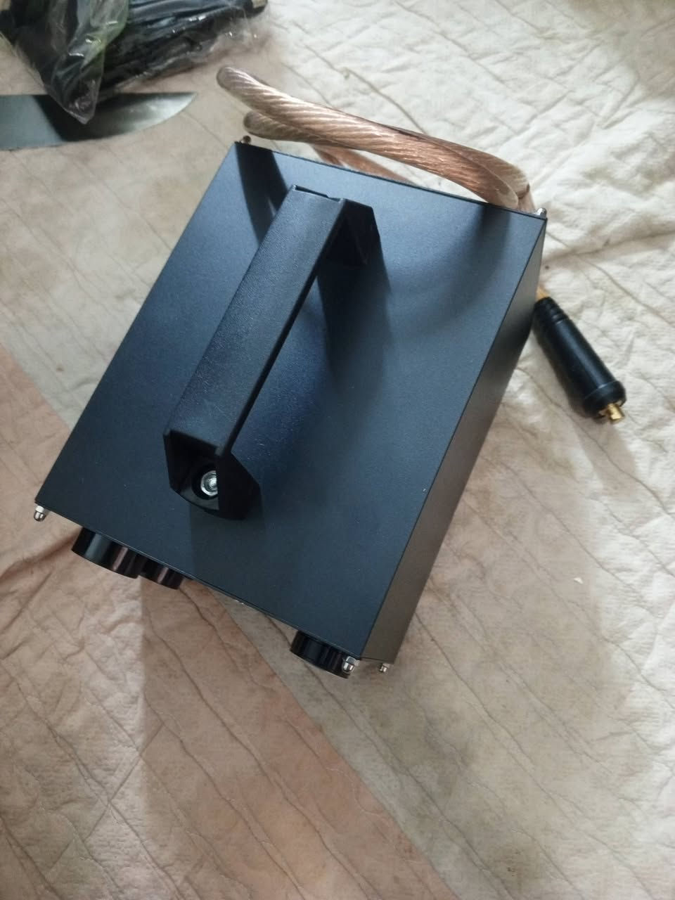 السلام عليكم مكينه لحيم باتريات جديده بل باكيت سعره 80مكاني حله ***********
