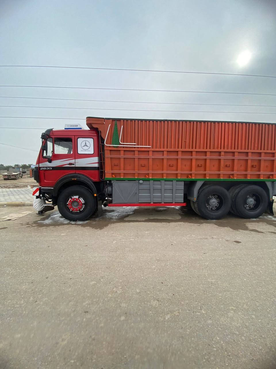 للبيع البي سكس موديل 91مكينه 130كير 160مجموعه نص رباط عدل تخم تاير رقم نينوى قاطره مقطوره بل سنويه تلث لوحات مداور ثاني يوم مكان العماره سياره جاهزه للعمل /***********
