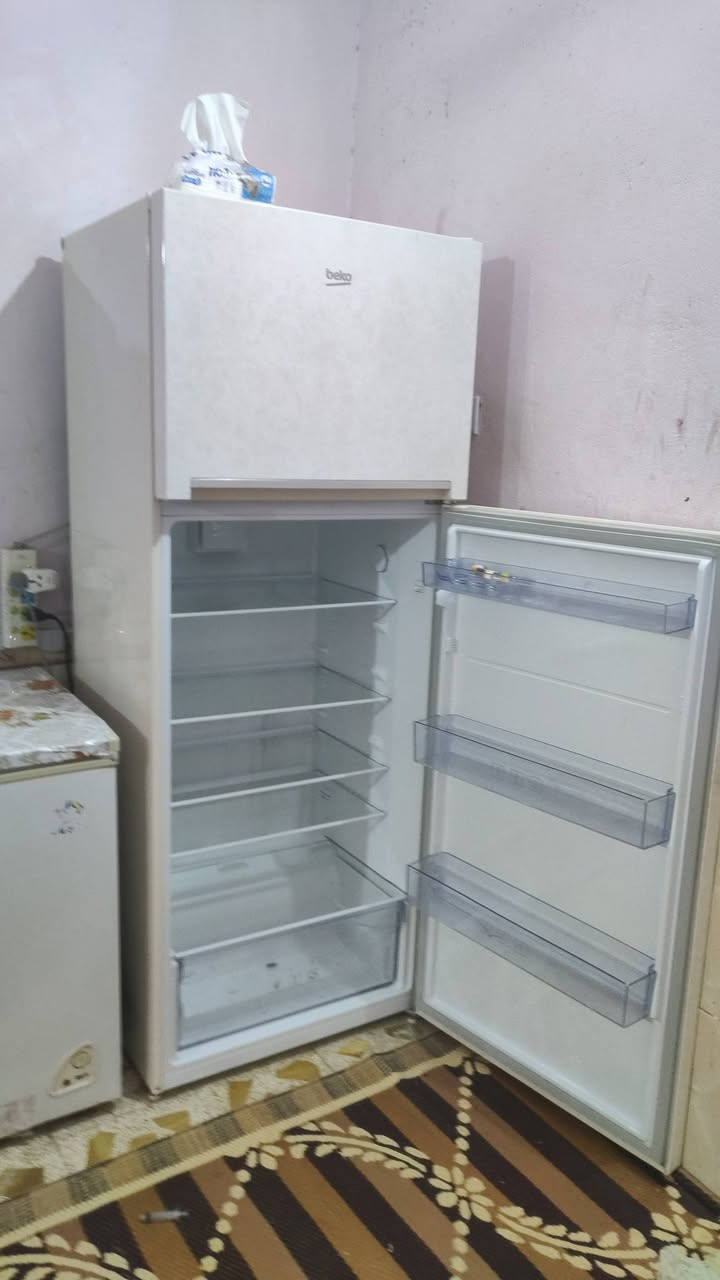 طباخ يطالي جديد ما مستخدم نضافته 100/100 ثالجه نضافه 95.... ***********...***********
