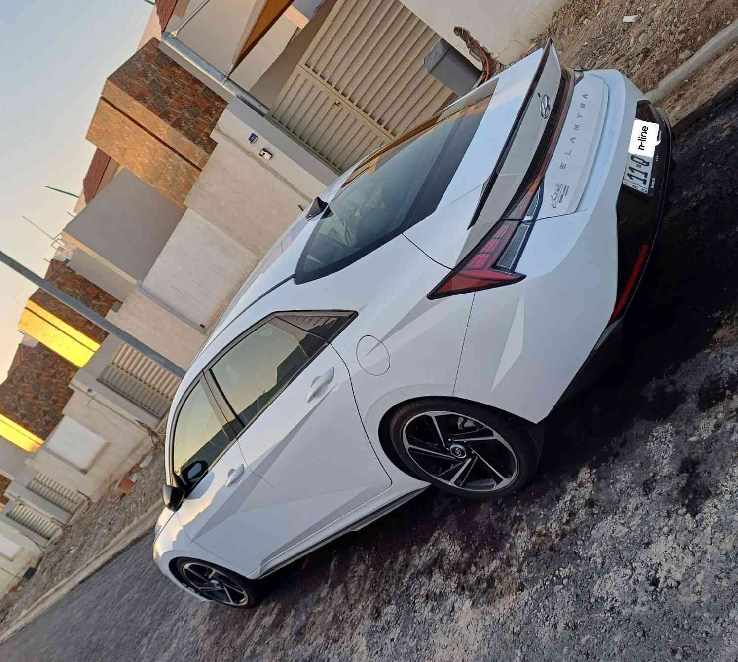 النترا N Line فول رياضي 

‏السرعة: 260 
موديل : 2022
المحرك :1600تيربو 
اللون : ابيض
المواصفات:# N Line
كير اوتو 
كشن حضن  ريكارو
كشن علامة N
كشنات كنتاره وجلد
كشنات تدفئة سايق وراكب
فتحة سقف
تحكم ستيرن نورمال وسبورت
كاميرا
اشارة ترحيب
تحديد سرعة
تحديد مسار
رادار امامي 
رادار جانبي 
رادار خلفي
قيادة ذاتية  
حساسات خلفي
نضام _ ECO
نظام _ 𝐍𝐎𝐑𝐌𝐀𝐋
نظام _ 𝐒𝐏𝐎𝐑𝐓
حادثه بنيد وجاملغ بدون ايرباك ودواخل
رقم صاحب سيارة ***********
