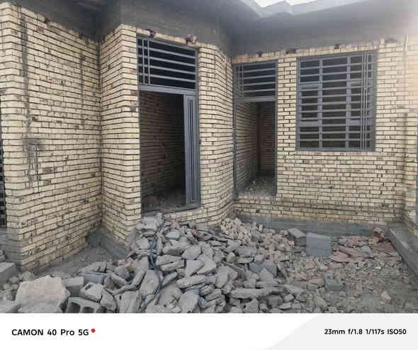 بيت لبيع حي الجوادين مقابيل سكان قريب عله سكه مساحة ٢٥٠ متر بناء طابوك سقف كونكريت غرف ٢ صاله مطبخ ديوانية طارمه صحيات سعر ٥٥ وبي مجال خدمات ماء كهرباء شارع وتصال عله رقم *********** وتصال عله واتساب
