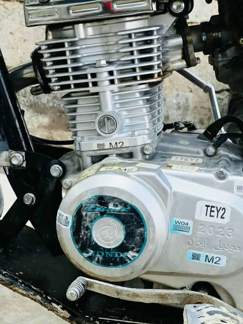 اسلام عليكم مكلف بنشر موطور للبيع السعر 625وبي مجال  موديل 23محرك 125رقم الهاتف ***********4
