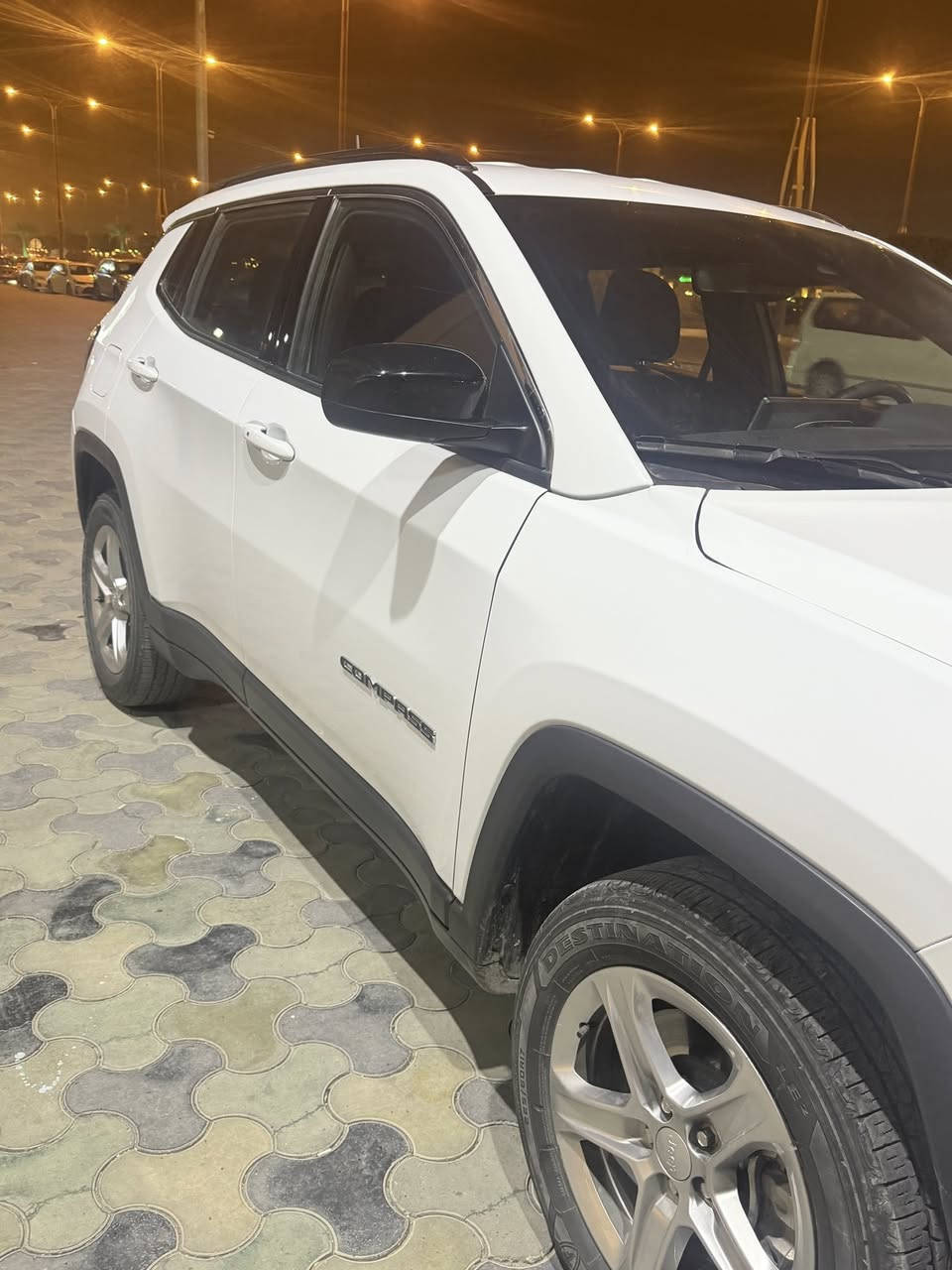 جيب كومباس امريكي للبيع !
حادث بنيد وجاملغ بارد في الجاملغ الخلفي بدون دواخل 
ادامه كامله سياره جاهزه من كلشي واحله من الي بلصور 
كشنات جلد بصمه رادارات حساسات شاشه كبيره لمس 
محرك 2000 تريبو 
ماشيه 18 الف كيلو
السعر 145 وبيه مجال 

***********
***********
