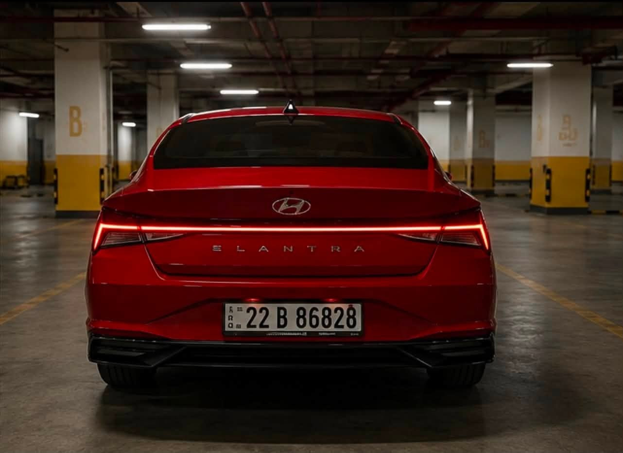 Hyundai Elantra 2021 Limited
لمتد Full Option أعلى فئة
محرك 20 دوش المرغوب ✅

داخل جلد أسود Black Leather Interior 🖤
سيارة نظيفة ومرتبة 
Luxury look & perfect condition 🔥

لون مميز ، 
جاهزة من الألف للياء ماتحتاج دينار 

رقم اربيل مكانها موصل ايسر 
سونار موجود للجادين 
للاستفسار مراسلة خاص 📩
واتس اب ***********
سعر 145

