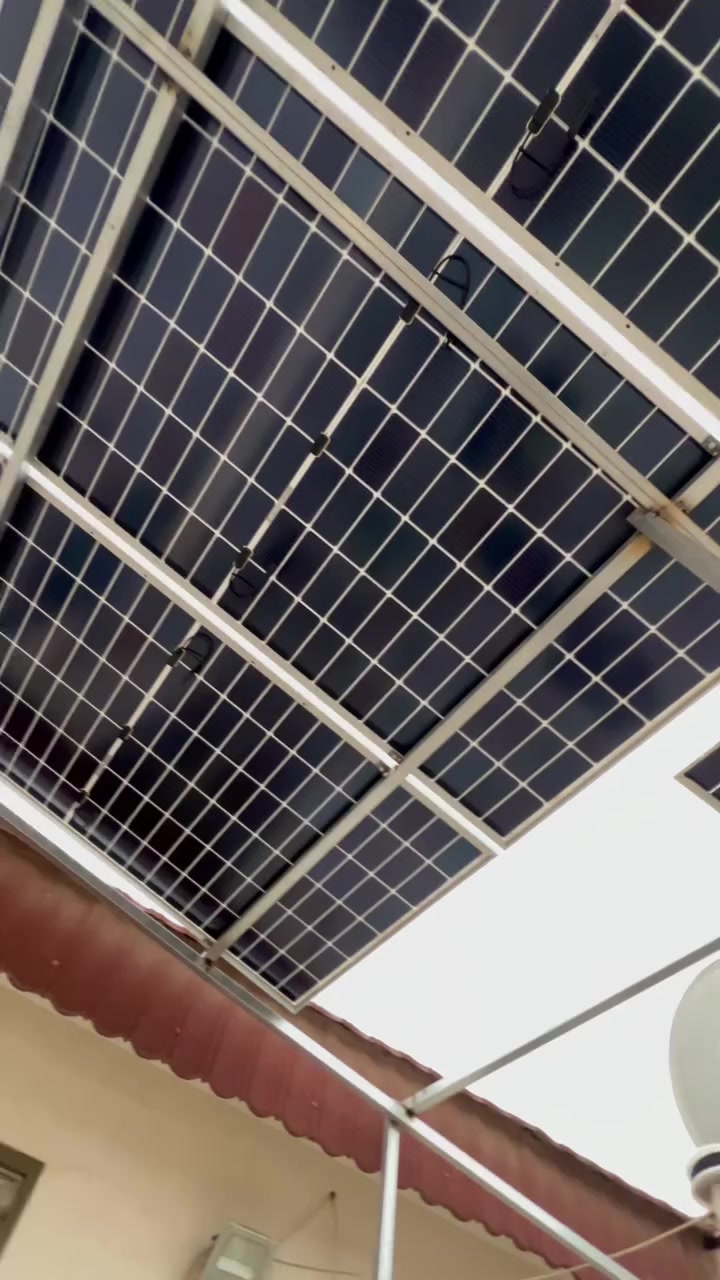 🔥 عروض خاصة من شركة المهندس للطاقة الشمسية 🔥

تعلن شركة المهندس للطاقة الشمسية عن تخفيضات مميزة على منظومات الطاقة الشمسية بجودة عالية وضمان حقيقي، لتوفير الكهرباء بشكل مستمر واقتصادي لمنزلكم أو عملكم.

☀️ منظومة 8 أمبير

💰 السعر: 2,500,000 دينار
🔋 المواصفات:
 • بطارية ليثيوم عالية الكفاءة
 • إنفيرتر حديث بتحويل مستقر للطاقة
 • ألواح طاقة شمسية ذات كفاءة عالية
 • هيكل تثبيت قوي ومقاوم للعوامل الجوية
 • كوابل أصلية وملحقات كاملة للتركيب

🛡 الضمان:
 • البطارية: سنتان
 • الإنفيرتر: سنة واحدة

⸻

☀️ منظومة 10 أمبير

💰 السعر: 3,450,000 دينار

🔋 المواصفات:
 • بطارية ليثيوم بسعة عالية وأداء مستقر
 • إنفيرتر ذكي بكفاءة تحويل مرتفعة
 • ألواح طاقة شمسية عالية الإنتاج
 • هيكل تثبيت متين مقاوم للصدأ
 • منظومة حماية وكوابل أصلية

🛡 الضمان:
 • البطارية: 5 سنوات


**إذا كنت صاحب هذا الإعلان وتريد حذفه لأي سبب، رجاءا أرسل رسالة إلى الدعم الفني**