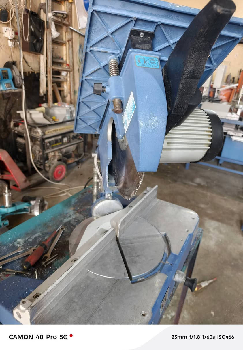 كتر اونجليك المنيوم لل بيع المكان سليمانية يوجد توصيل لعد جميع المحافظات العراق ***********
