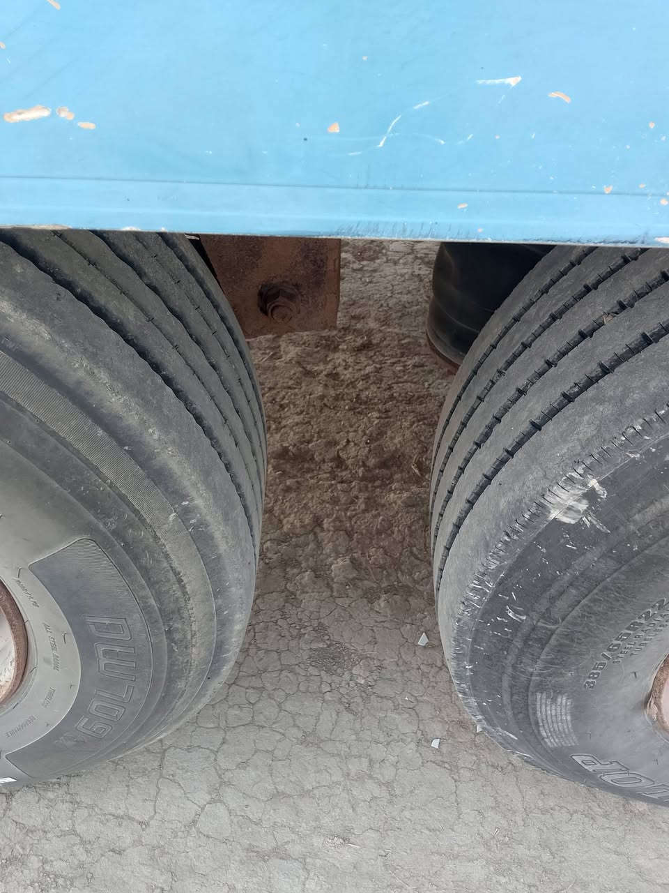 السلام عليكم بوكس للبيع تخم تاير ارتفاع مترين و 75 السعر 45 وبجال بسيط رجاء مو شرا لات ولا يظل يسولف اقرا المنشوره يلا تتصل *********** مكان واسط الدبوني
