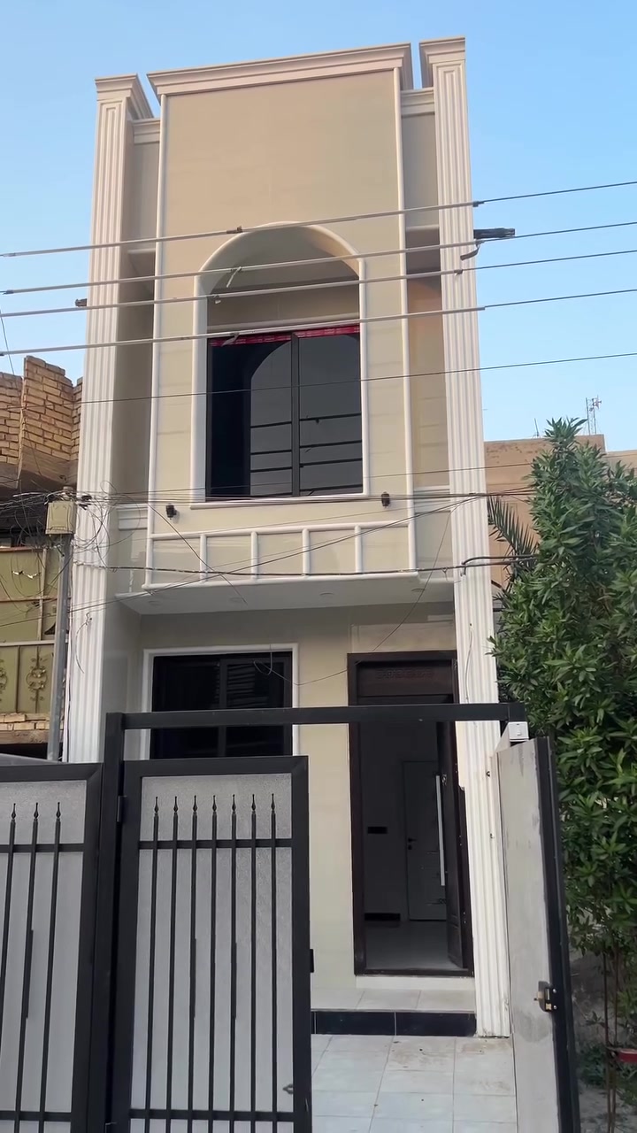 #الرافد للوساطه العقاريه🏠🏠

للبيع للبيع منزل المساحه 75 متر اضلع منفصله غير مشتركه يحتوي على 3 غرف نوم وصاله ومطبخ ومناور عدد2  وصحيات عدد2 عرض شارع 15 متر خلف التجاري مباشرتا حي الجهاد ديوان المخابرات قرب جامع محمد رسول الله للاستفسار اكثر يرجى الاتصال او مراسله الوات ساب 📞📞***********
