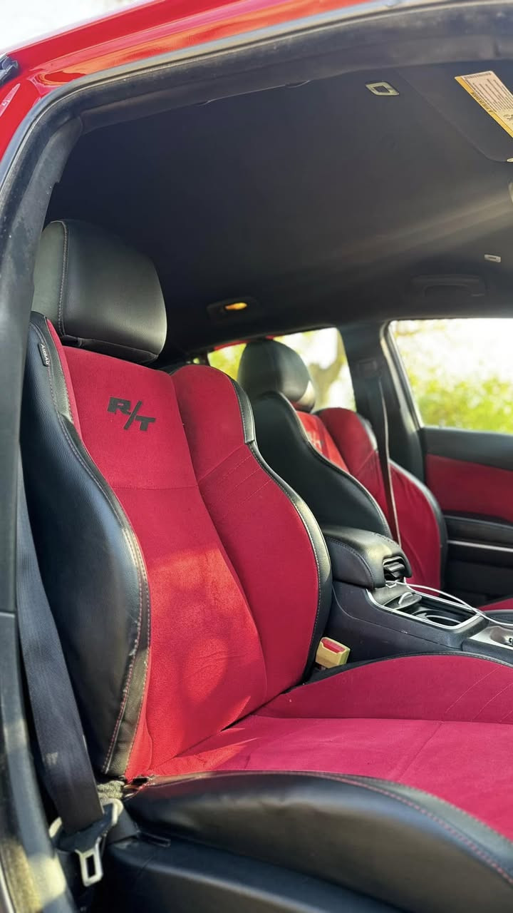 چارجر RT 5700 احمر ناري
موديل 2019 بدون صبغ 
عليها كت هيلكات بنيد ودعاميات
كشنات حضن احمر
ماشيه78فقط
كشنات كهرباء 
شفتات ستيرن 
شاشه جبيره
عليها ولف حماره ريسنك
بلكات ريسنك 
اكسل قفل
لد متغير اوركال  
ويل هيلكات اصلي +ستدات طلقه
سستم سماعات الباين
زعانف كاربون 
كت كاربون فايبر كامل
دوس كاربون 
كفرات مري كاربون 
دفيوزر كاربون
لحيه امياميه 
تخم تاير جديد +دهن امزويل وكاله جديد
السياره كامله وسعرها مناسب 210وبيها مجال
رقمي***********
