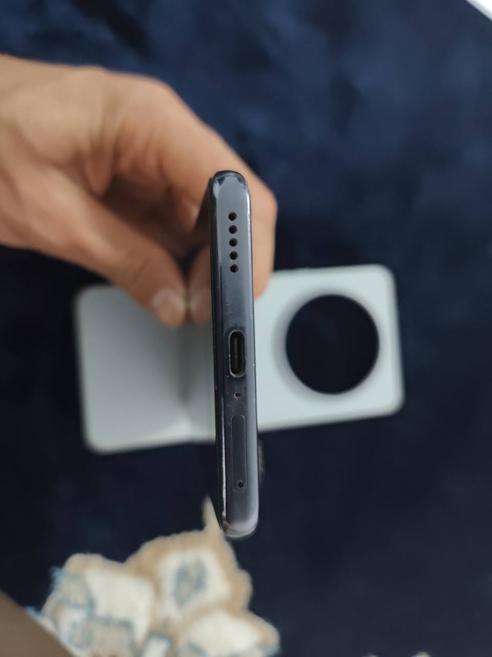 السلام عليكم… البيع نقد فقط
هونر X9b.    للبيع 
الجهاز شرط مامفتوح. 
وضع شركه  . 
الذاكرة/256.   رام/12. 
السعر/275    قفل قفل 
***********
