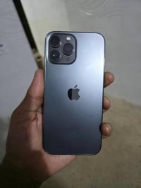 ايفون ١٣ برو ماكس • ٢٥٦ • موصل ايسر