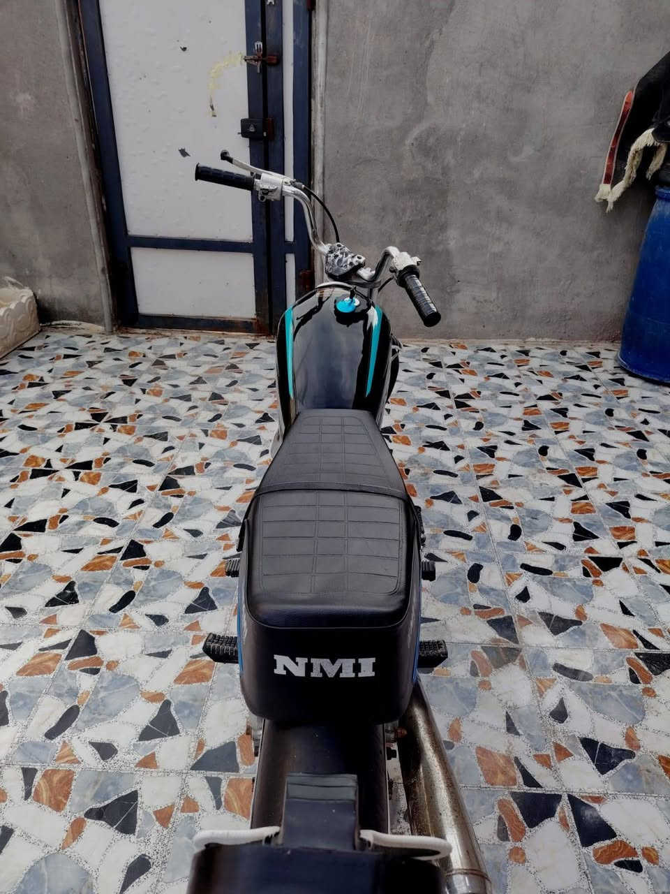 سلام عليكم دراجه يراني نامه الصلي  البيع كلك دوات كفاله عامه من طول اله طول محرك ما مفتوح مكان البصره ابو خصيب مو شراي لا يخابر او يراسل رقم هاتف ***********
