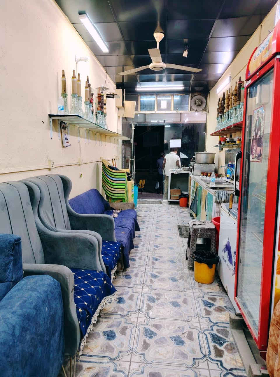 السلام عليكم كوفي للبيع  الموقع الدلال مقابل علاء التميمي ابو المكتبه قرب المجلس البلدي جاهزه لاخير بدون نقص بيها ايجار مدفوع. ***********
