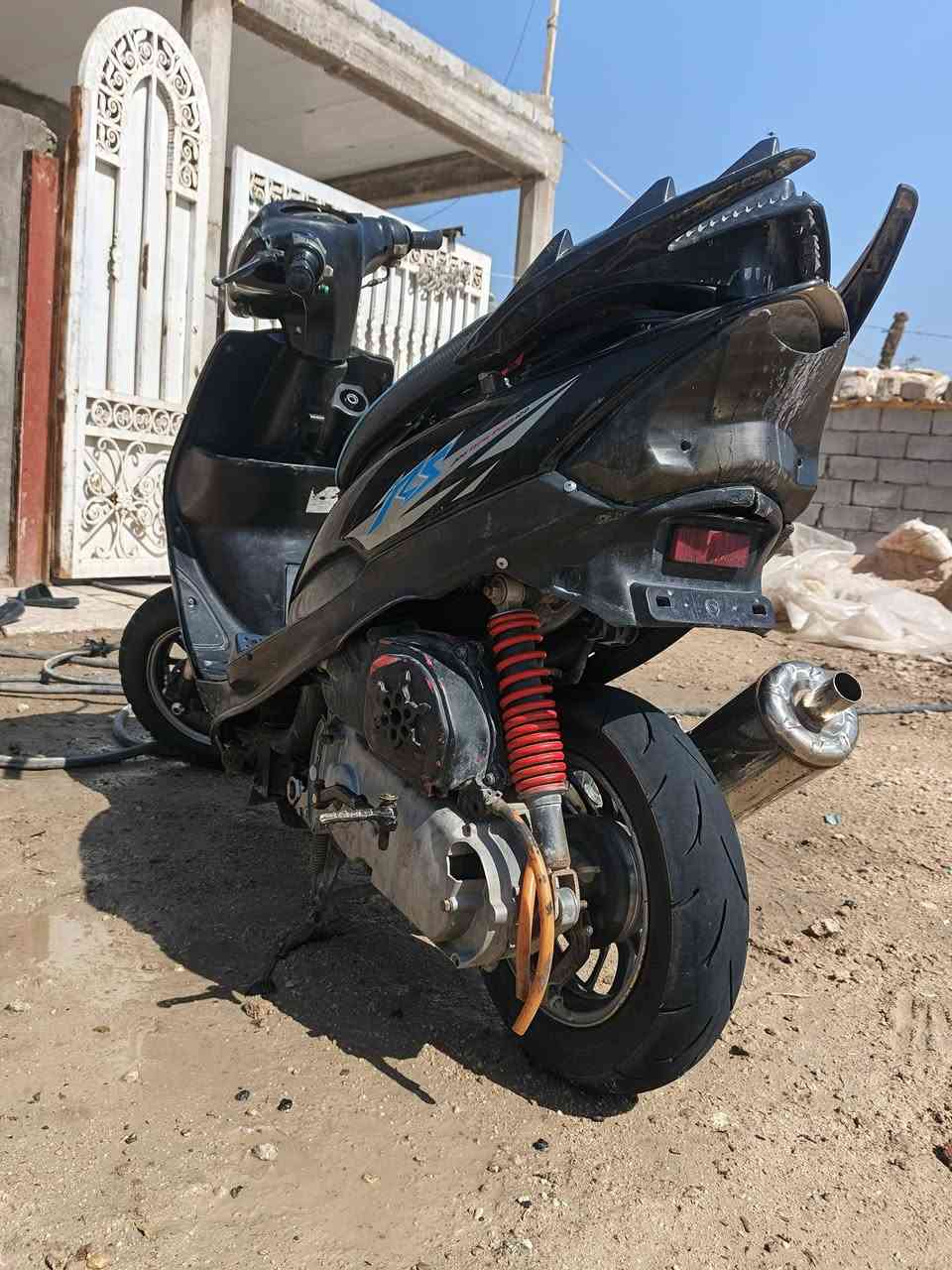 ماكس عدله مزوده 55 وكلجات رياضي  اگزوز رياضي دراجه سلف هندر كهربأيات  دبلات بريكات كامله وجاهزة علخير مكينه ناعمه   مكينه هاون كلشي ماتخسر عليه  امكاني سوق الشيوخ ناحية الطار  رقم الهاتف  *********** بيه واتساب السعر ((550 ))الشراي يتصل ويدلل
